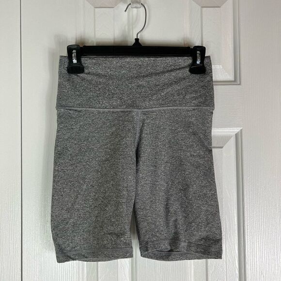 American Eagle Chill Play Move Shorts Size M - Picture 1 of 3